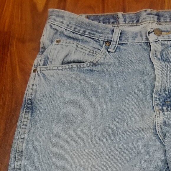Men's Wrangler Jeans, 33"x34" Regular Fit, GUC (well worn) - Picture 5 of 13